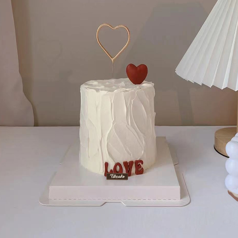 生日送定制蛋糕好吗女生