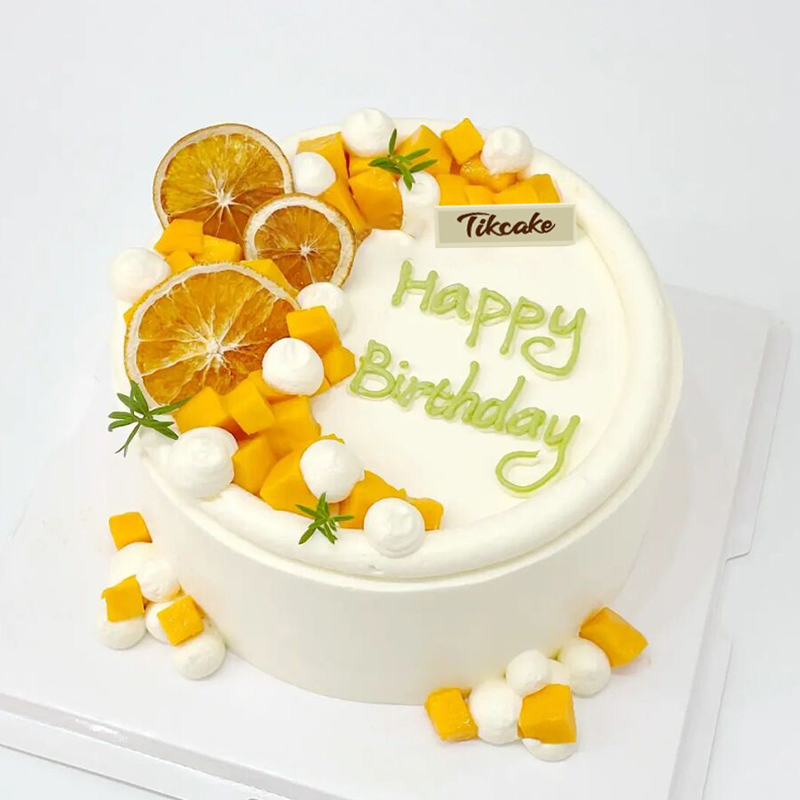 小清新芒果主题鲜奶蛋糕 给女朋友过生日选什么款式的蛋糕？给女友准备哪些生日礼物