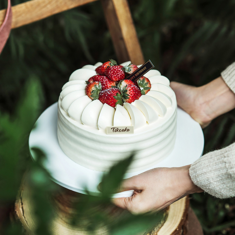 经典草莓奶油蛋糕 简单而又小清新的生日蛋糕有哪些
