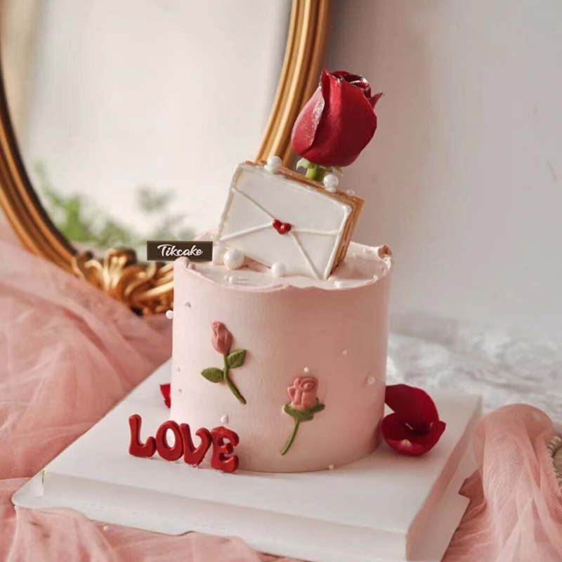 情书-送恋人主题玫瑰鲜奶蛋糕