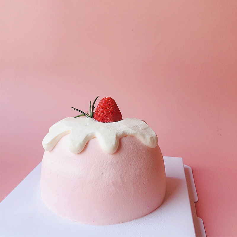 草莓小奶蛋糕