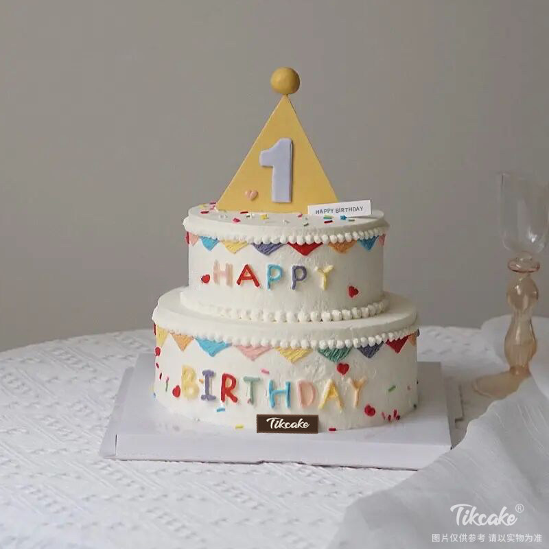 简约款宝宝周岁蛋糕
