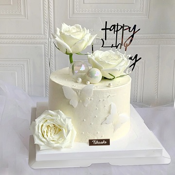 白玫瑰鲜花主题蛋糕
