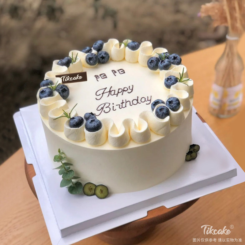 简约蓝莓奶油蛋糕