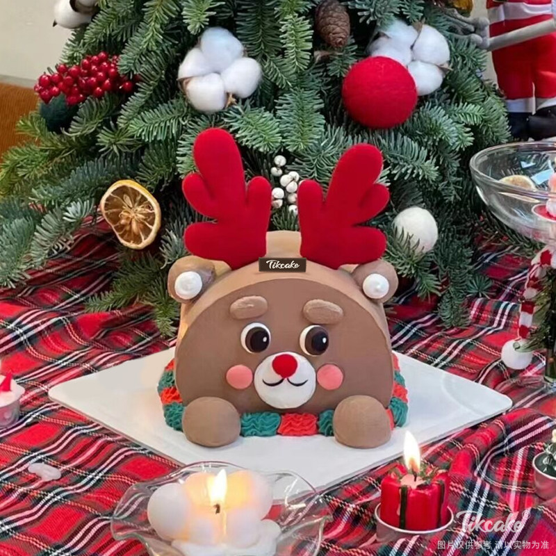 圣诞麋鹿翻糖蛋糕