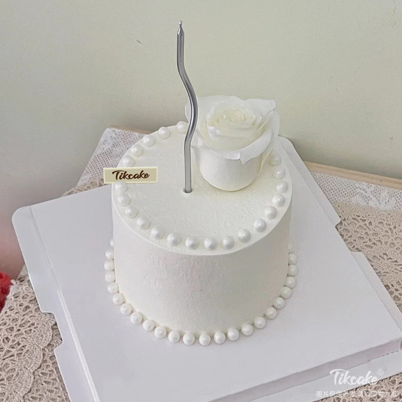 无瑕-白玫瑰鲜花蛋糕