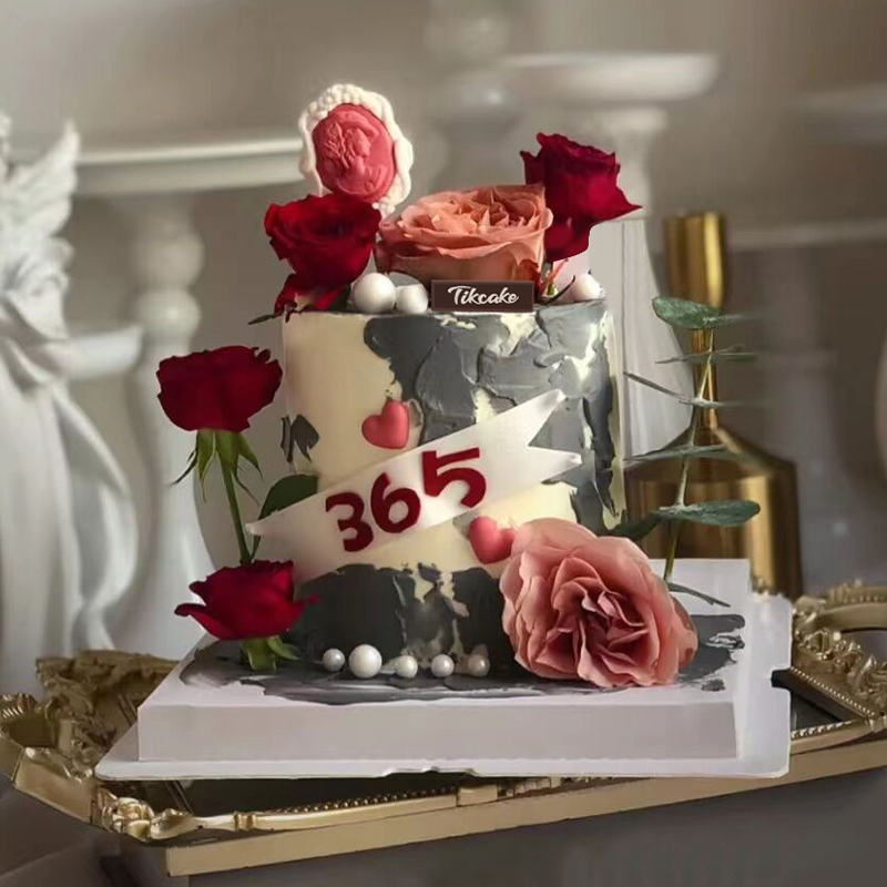 一周年纪念日鲜花主题复古鲜奶蛋糕