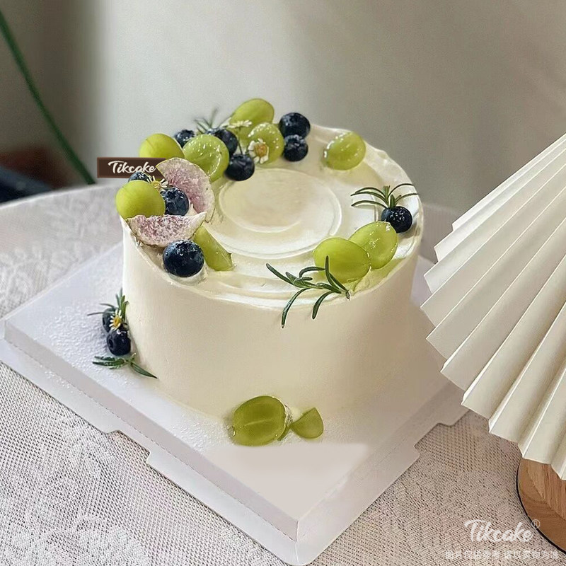小清新简约鲜奶水果蛋糕