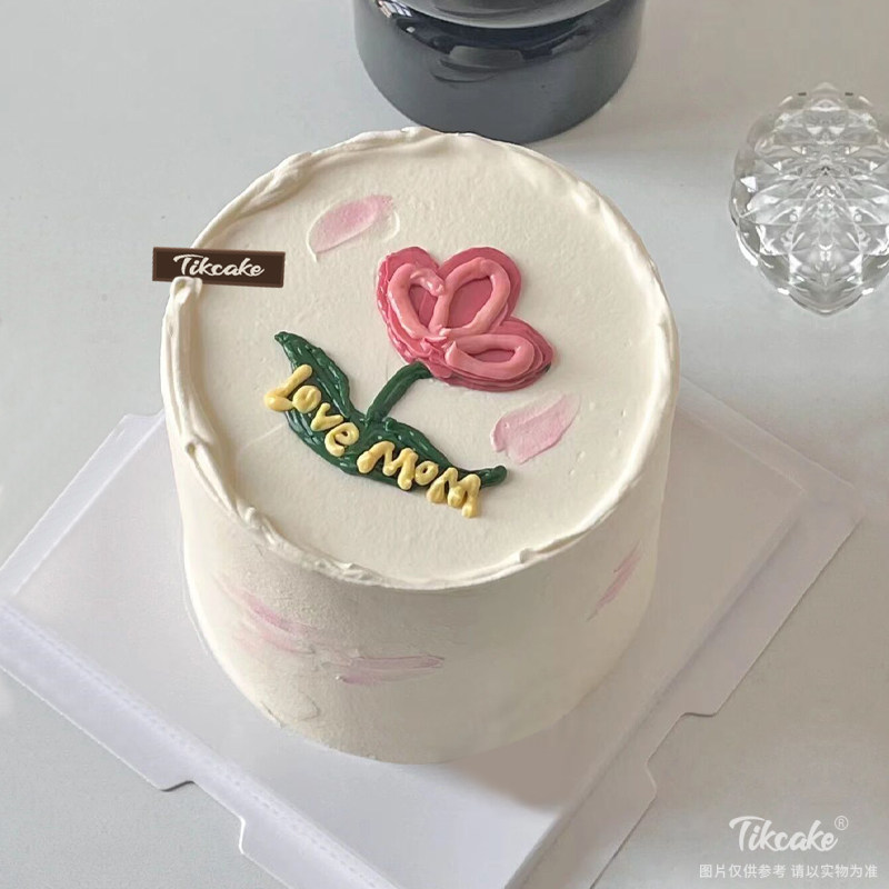 送母亲小花朵主题鲜奶蛋糕