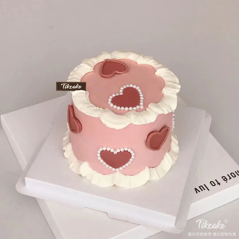 520我爱你心形主题翻糖鲜奶蛋糕