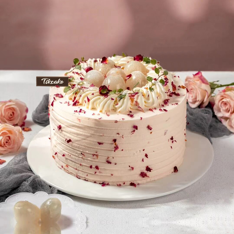 荔枝玫瑰鲜奶水果蛋糕