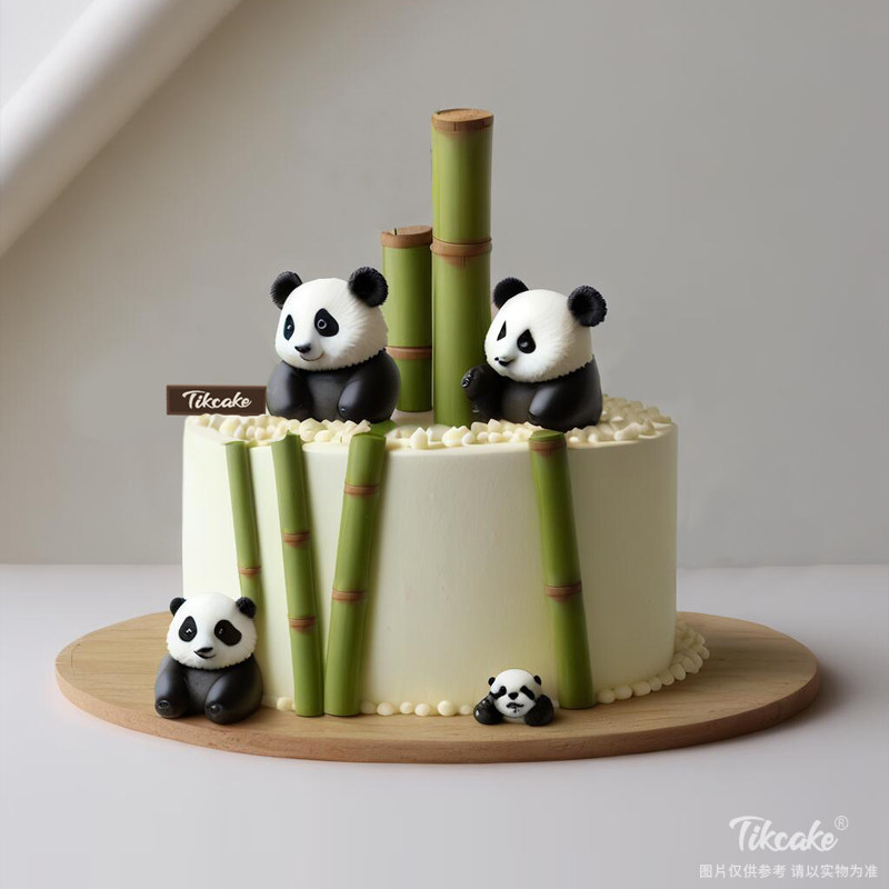 原创大熊猫主题翻糖鲜奶蛋糕