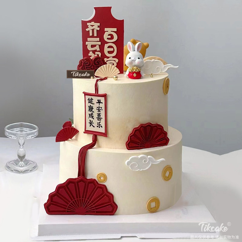 兔宝宝百日宴双层翻糖鲜奶蛋糕