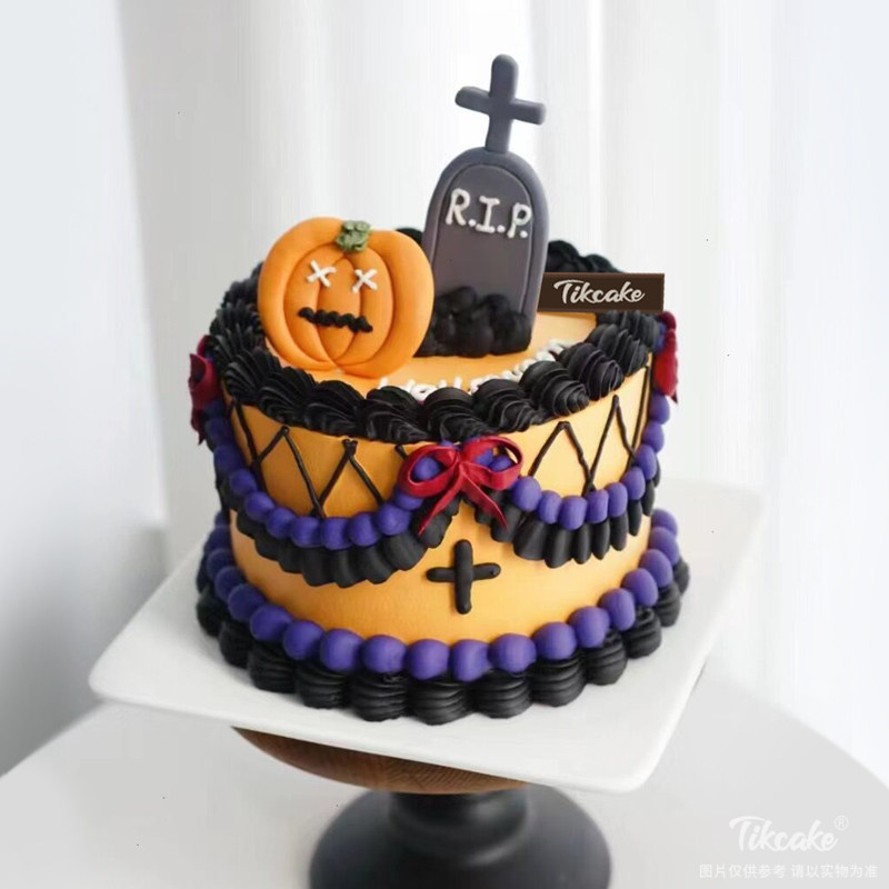 万圣节复古风翻糖鲜奶蛋糕
