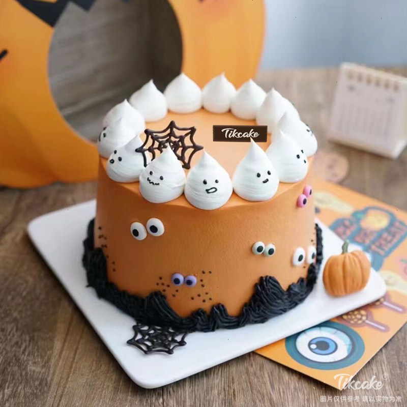 简约万圣节主题鲜奶蛋糕