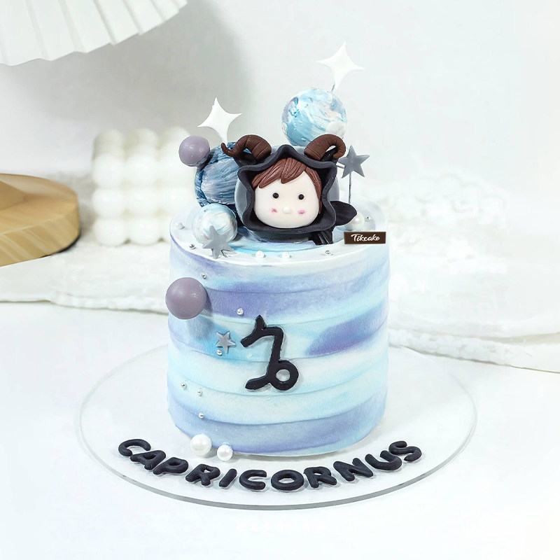 摩羯座星球主题翻糖鲜奶蛋糕（12.22-1.19）