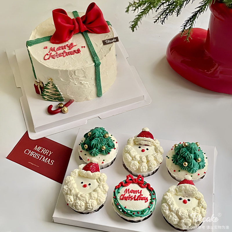 温暖圣诞节主题翻糖鲜奶蛋糕（含6个纸杯蛋糕）