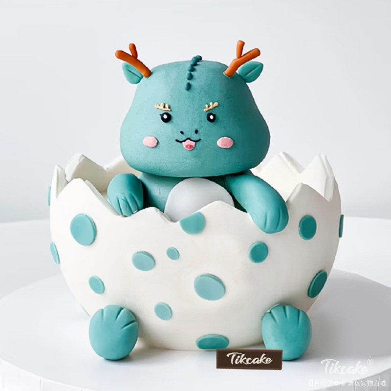 十二生肖龙可爱破壳主题鲜奶蛋糕