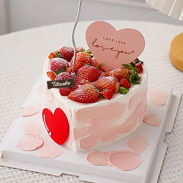 情人节心形草莓鲜奶蛋糕