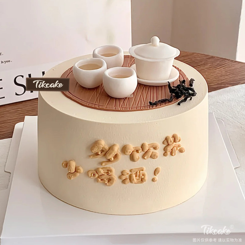 饮茶主题翻糖鲜奶蛋糕