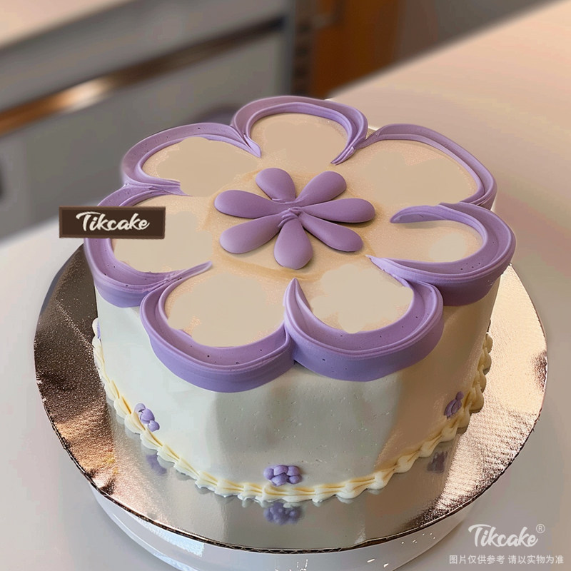 原创小花朵主题鲜奶蛋糕
