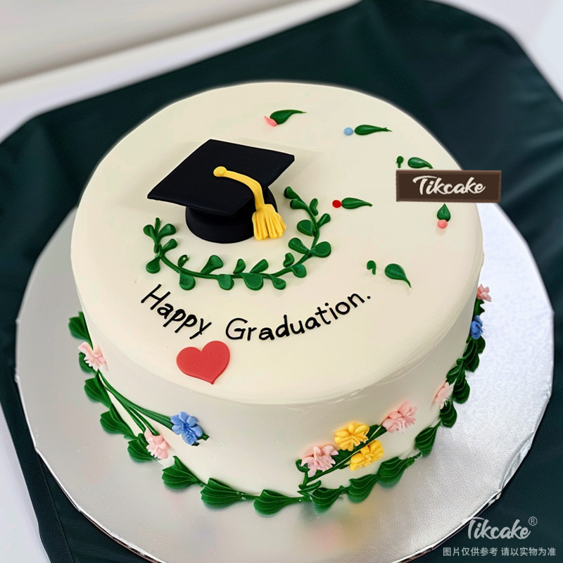 原创毕业主题翻糖鲜奶蛋糕（四）