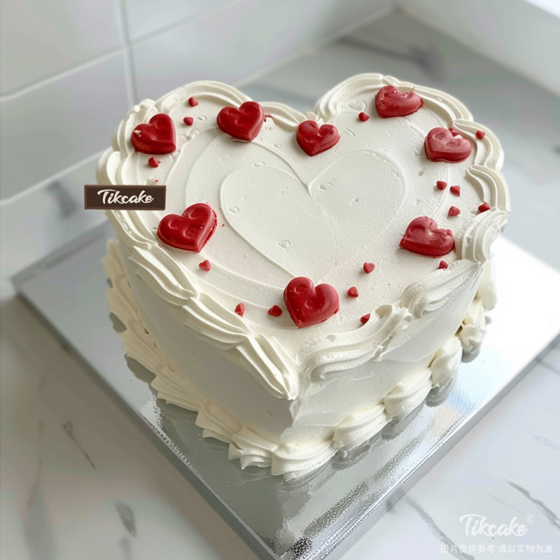 原创简约爱心主题鲜奶蛋糕（二）
