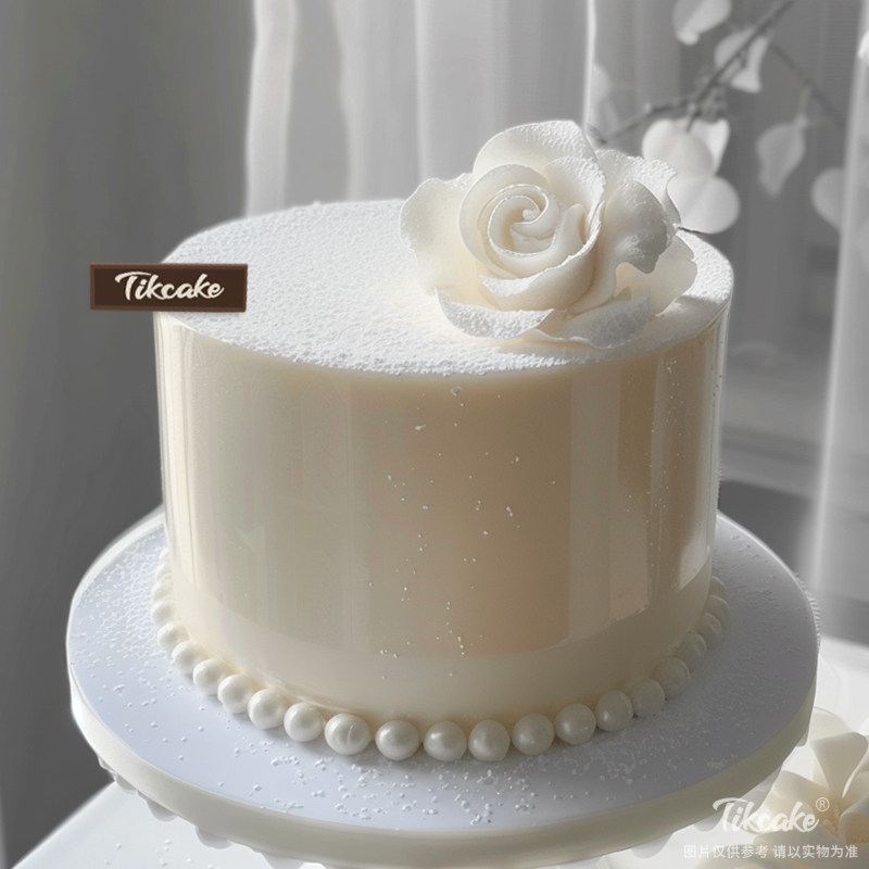 原创白玫瑰主题翻糖鲜奶蛋糕