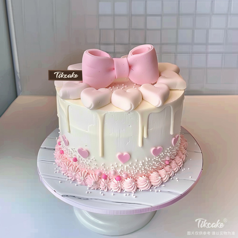 原创爱心主题翻糖鲜奶蛋糕（四）