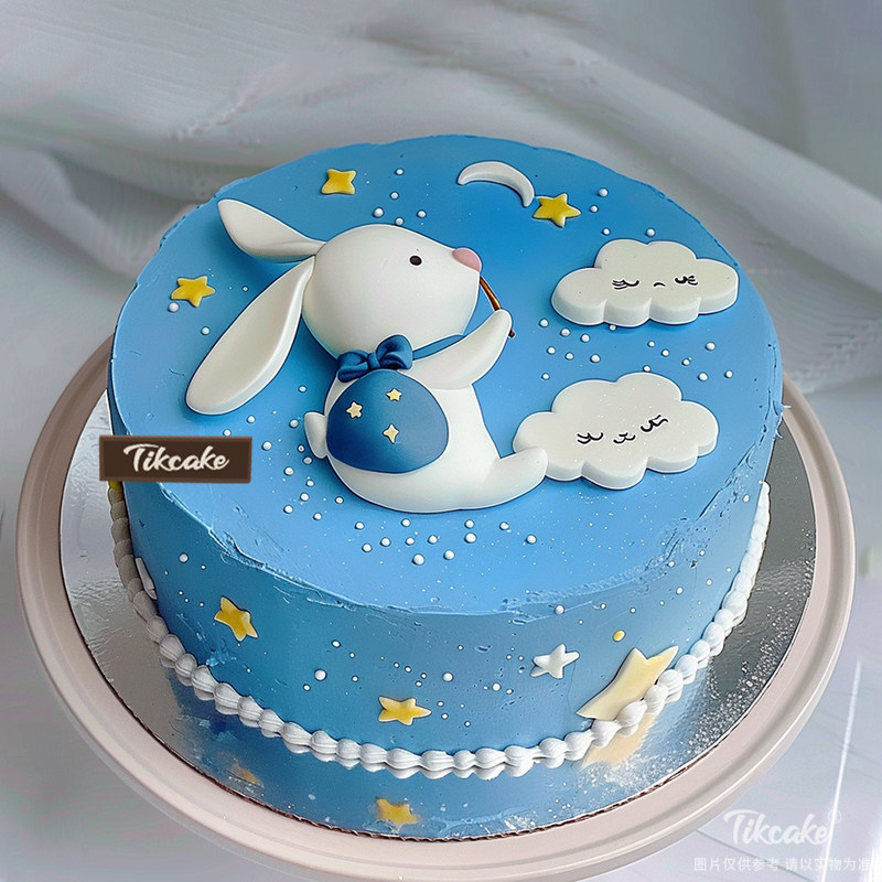 原创可爱小兔主题翻糖鲜奶蛋糕