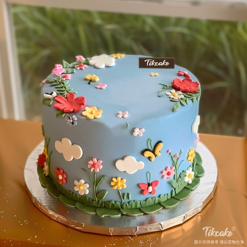 原创可爱风翻糖鲜奶蛋糕（二）