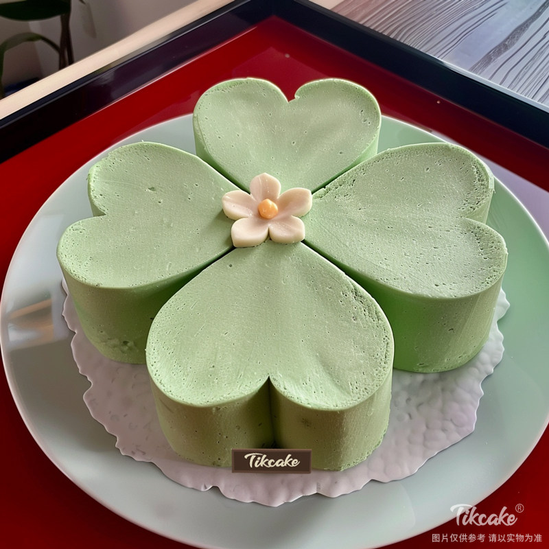 原创四叶草主题鲜奶蛋糕