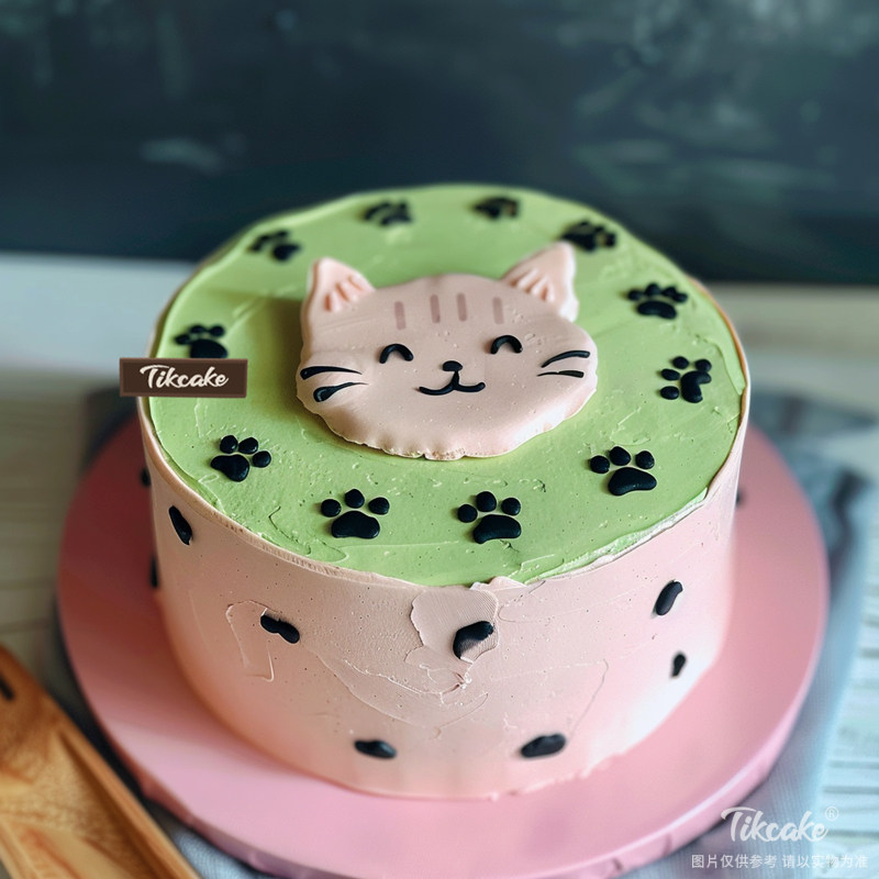 原创小猫咪主题翻糖鲜奶蛋糕（二）