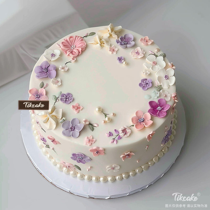 原创小清新鲜花主题翻糖鲜奶蛋糕（二）
