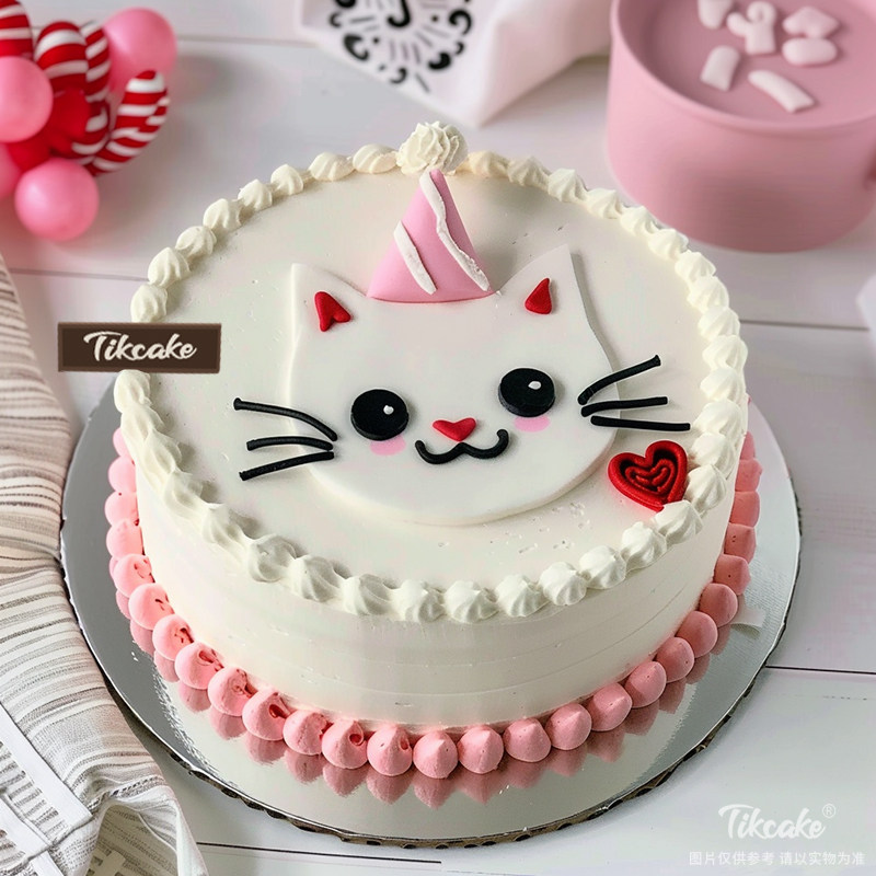 原创可爱小猫主题翻糖鲜奶蛋糕（三）