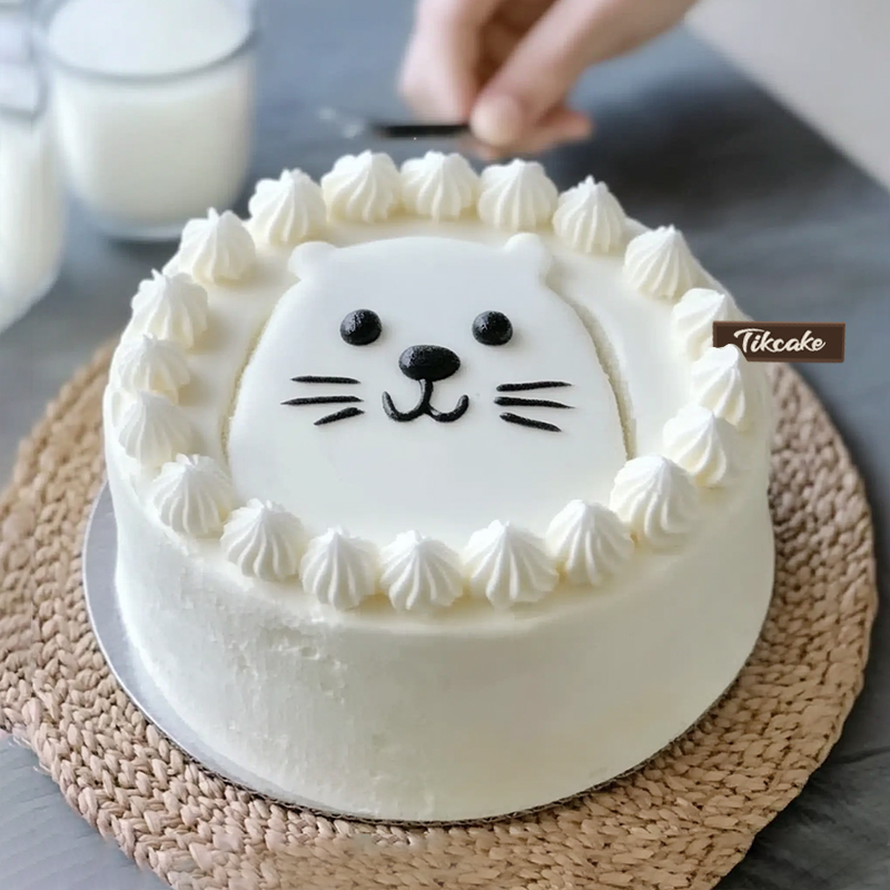 原创可爱小猫主题翻糖鲜奶蛋糕（四）