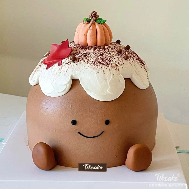 感恩节主题可爱巧克力鲜奶蛋糕