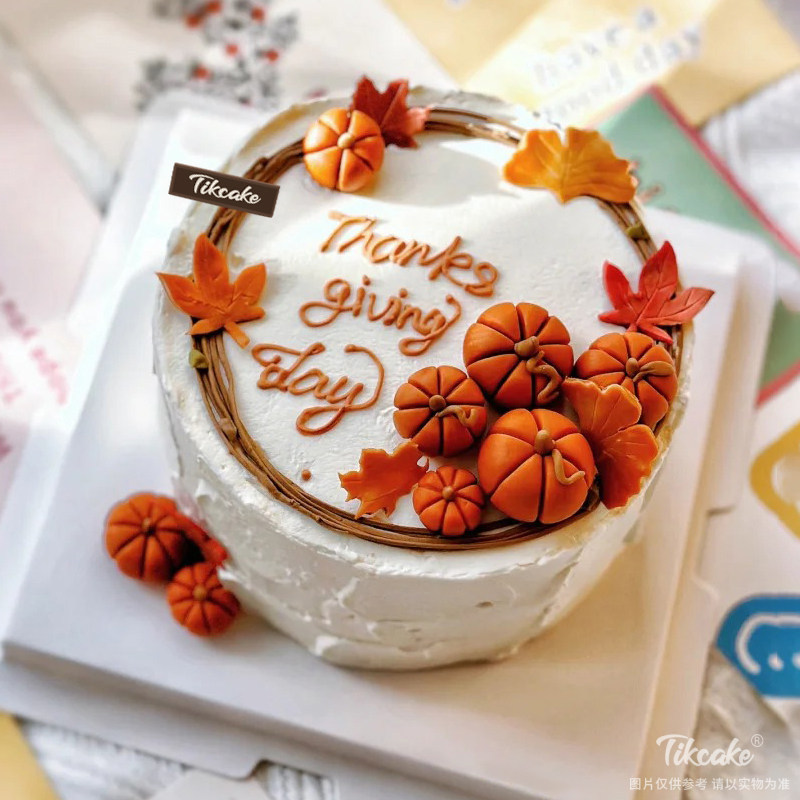 感恩节南瓜主题翻糖蛋糕