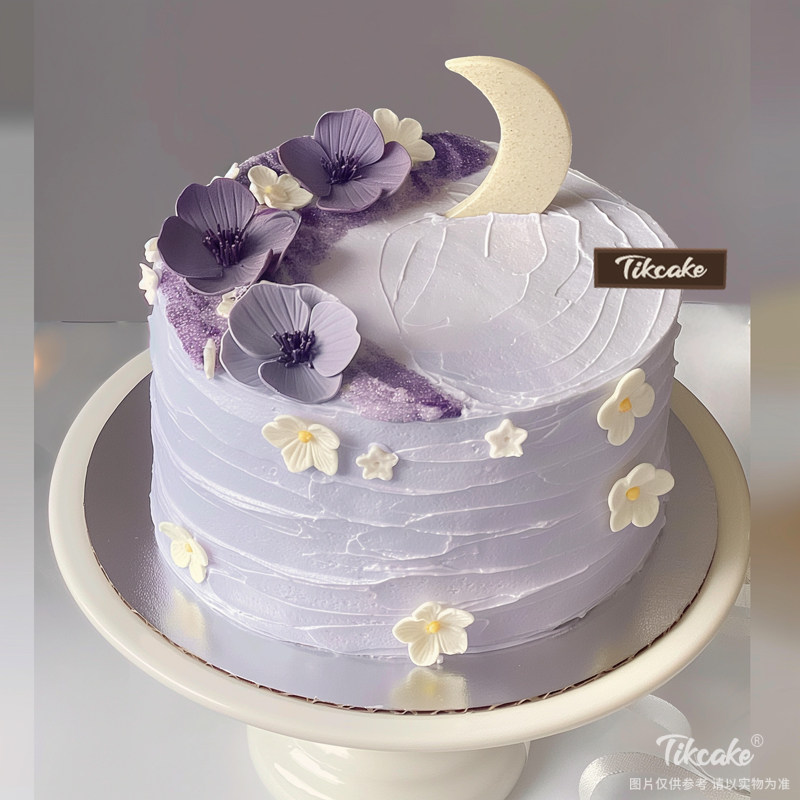 原创月亮主题翻糖鲜奶蛋糕