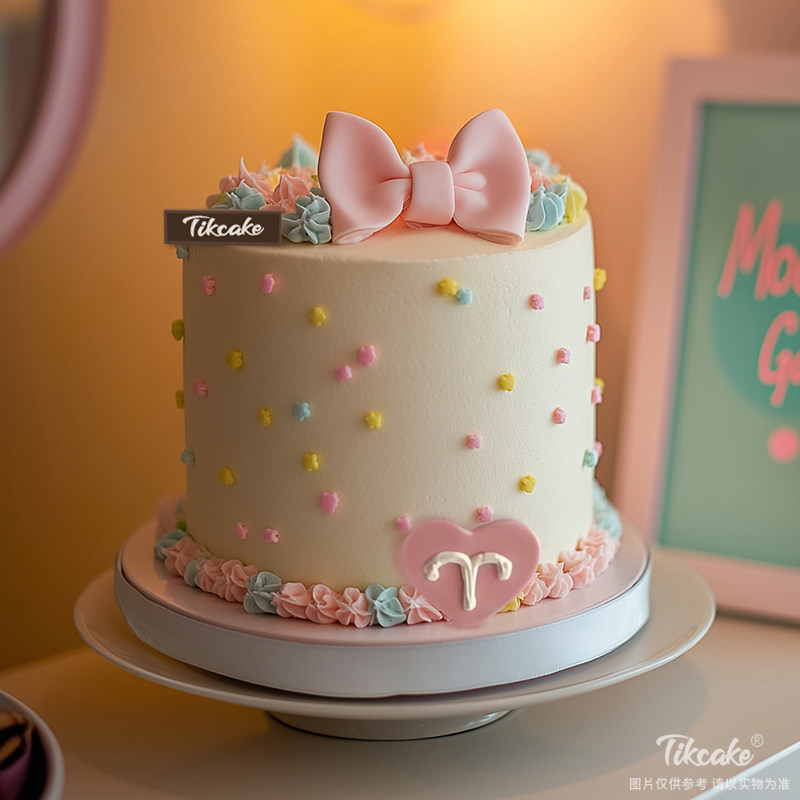 原创白羊座主题翻糖鲜奶蛋糕二（3.21-4.19）