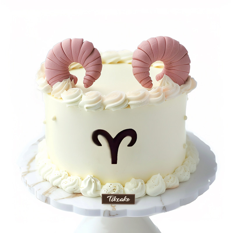 原创白羊座主题翻糖鲜奶蛋糕三（3.21-4.19）
