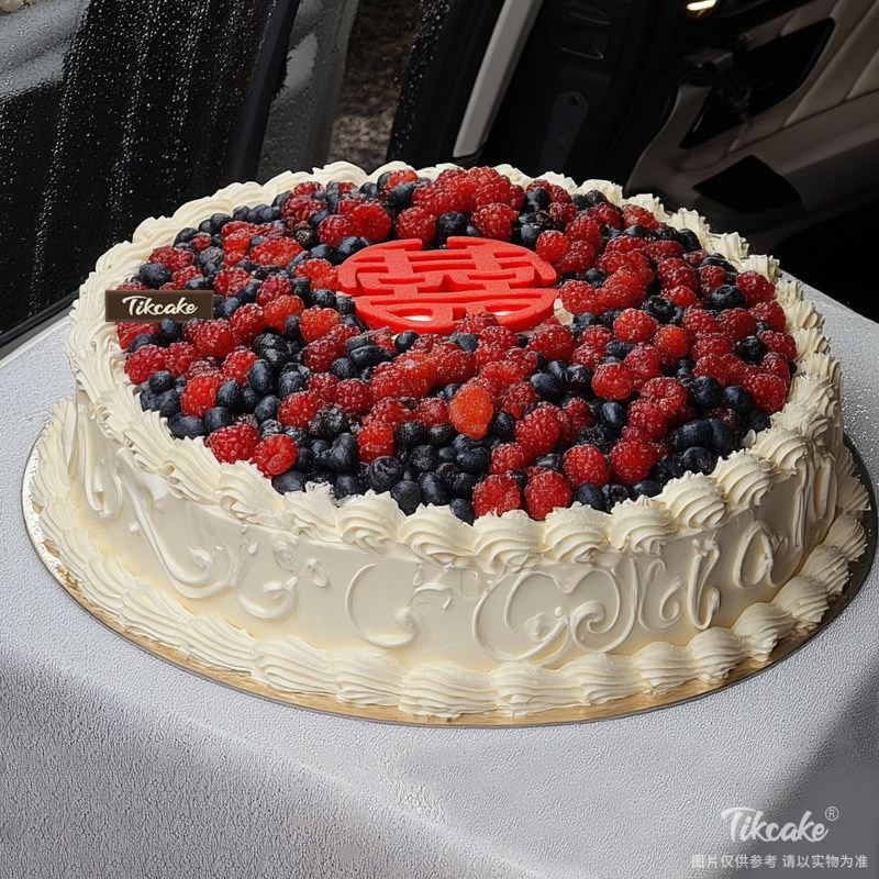 原创婚庆主题水果鲜奶蛋糕