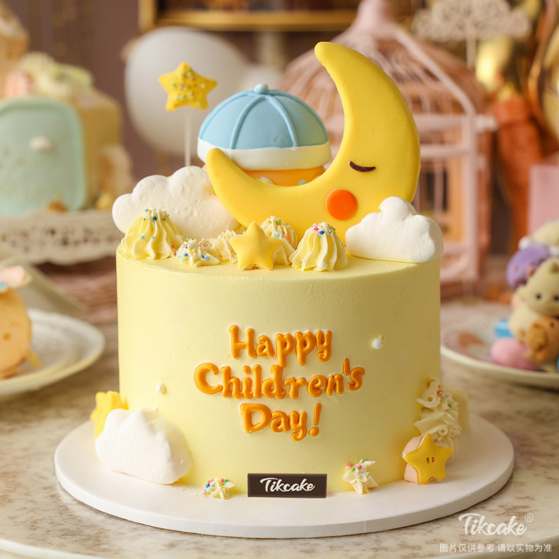 原创六一儿童节主题翻糖鲜奶蛋糕（二）
