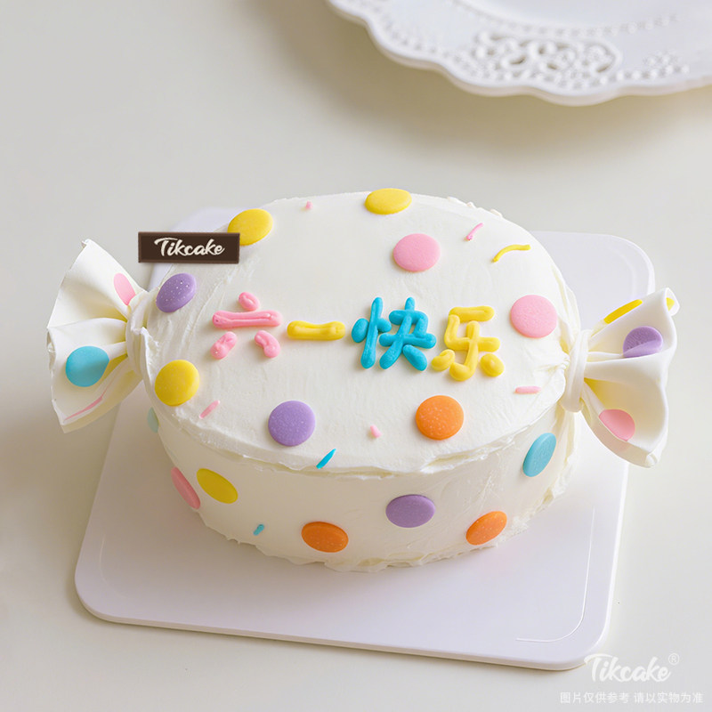 原创六一儿童节主题翻糖鲜奶蛋糕（七）