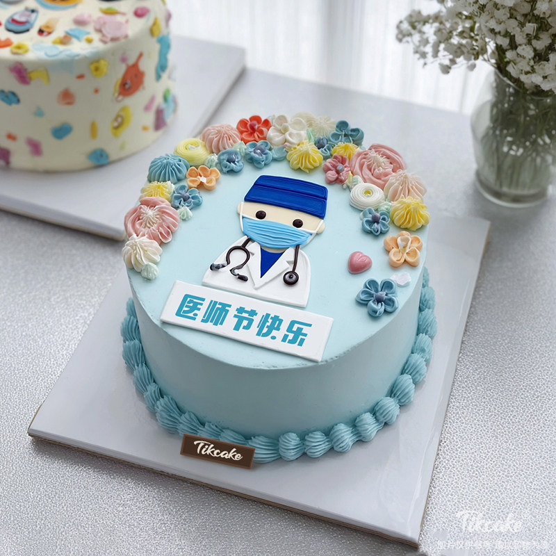 原创医师节主题翻糖鲜奶蛋糕（六）