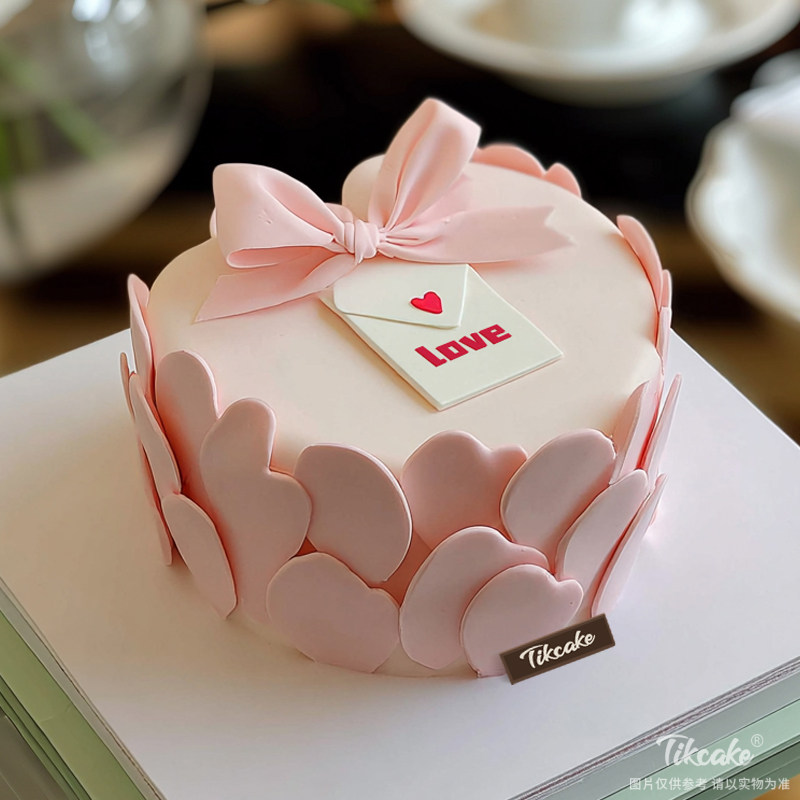 原创爱心蝴蝶结主题翻糖鲜奶蛋糕（四）