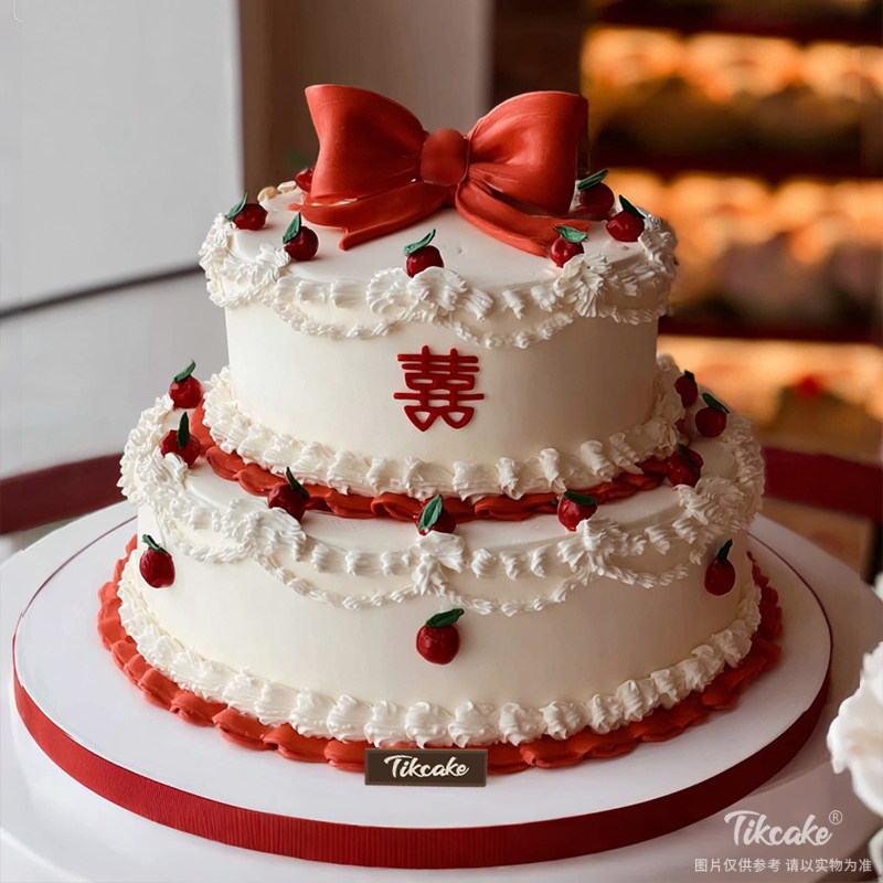 原创婚庆主题双层翻糖鲜奶蛋糕