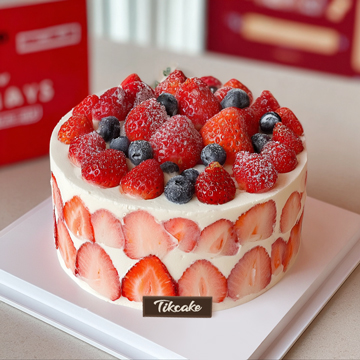 原创草莓主题水果鲜奶蛋糕（三）