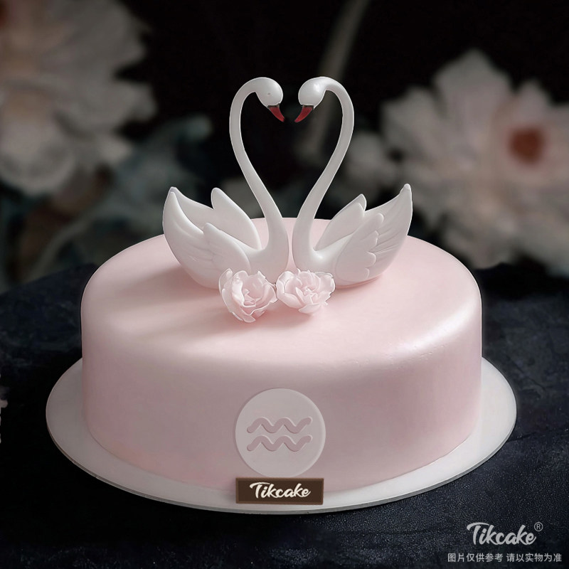 原创水瓶座主题翻糖鲜奶蛋糕十五（1.20-2.18）