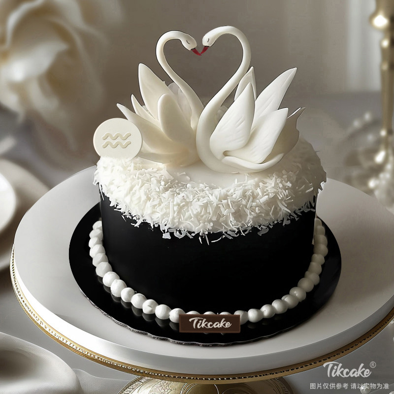 原创水瓶座主题翻糖鲜奶蛋糕十七（1.20-2.18）